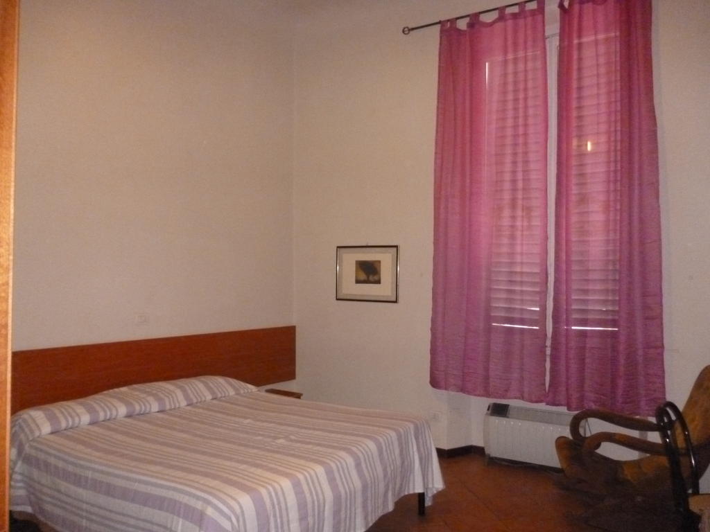 27 Aprile Hotel Florence Room photo